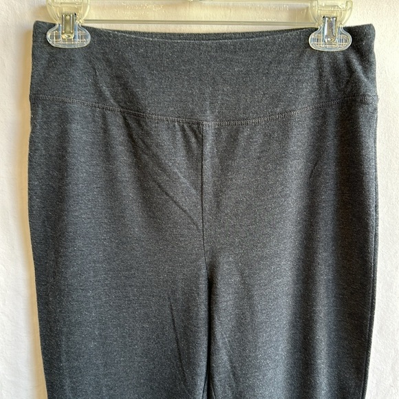 Charcoal gray high-rise stirrup yoga leggings, size L - Picture 2 of 8